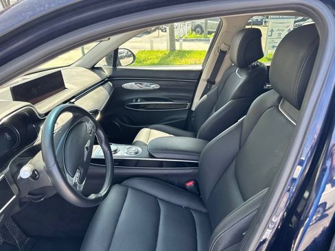 Used 2025 Genesis GV70 2.5T AWD/4WD image 30