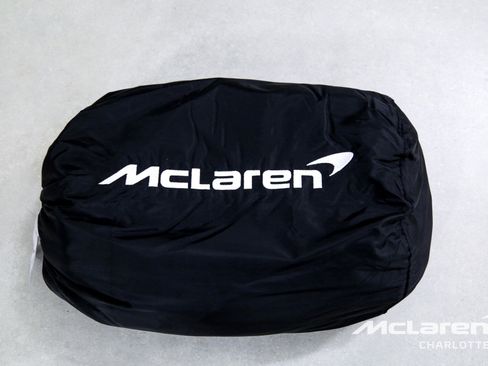 Used 2025 McLaren Artura Spider image 23