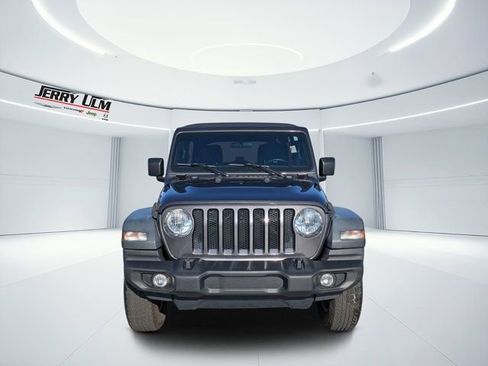 Used 2018 Jeep Wrangler Unlimited Sport S AWD/4WD image 8
