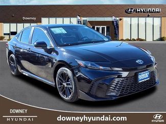 Used 2025 Toyota Camry SE video 2