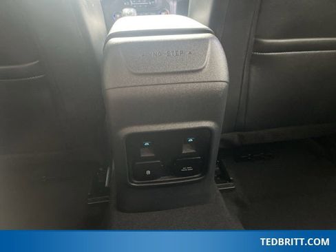 Used 2023 Ford Bronco Outer Banks image 15