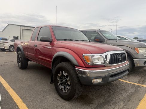 Used 2004 Toyota Tacoma PreRunner w/ SR5 Pkg RWD image 1