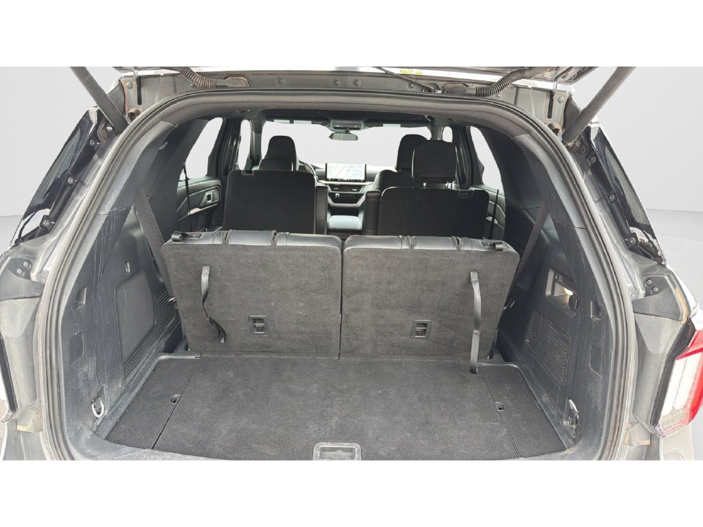 Used 2025 Ford Explorer ST-Line AWD/4WD image 29