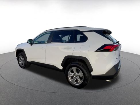 Used 2025 Toyota RAV4 XLE image 16