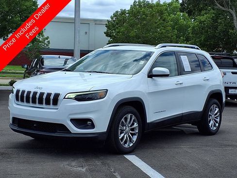 Used 2021 Jeep Cherokee Latitude Lux w/ Sun & Sound Group FWD image 3
