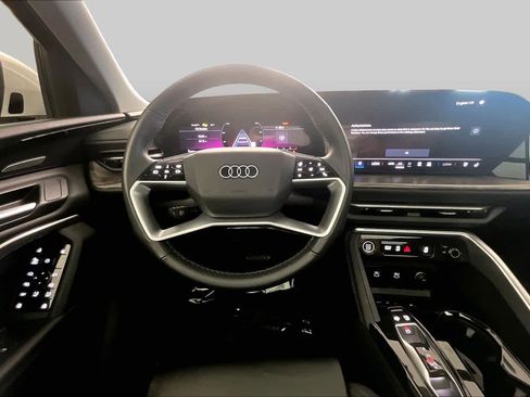 Certified 2025 Audi Q5 Premium Plus w/ Premium Plus AWD/4WD image 5