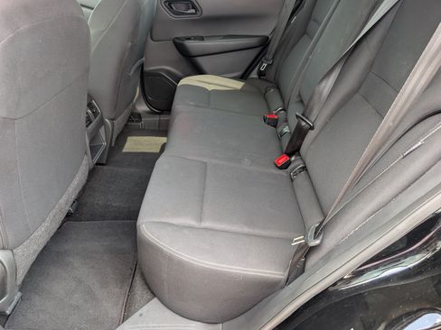 Used 2024 Nissan Rogue S AWD/4WD image 25