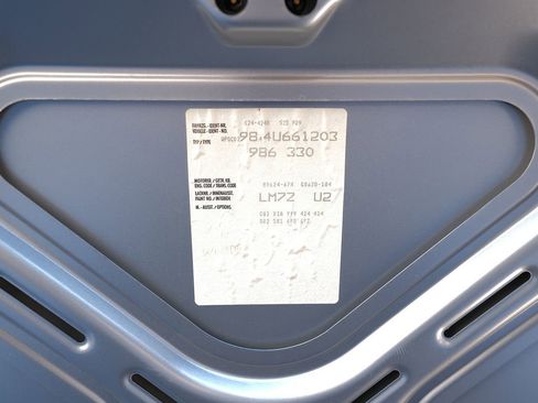 Used 2004 Porsche Boxster S image 9