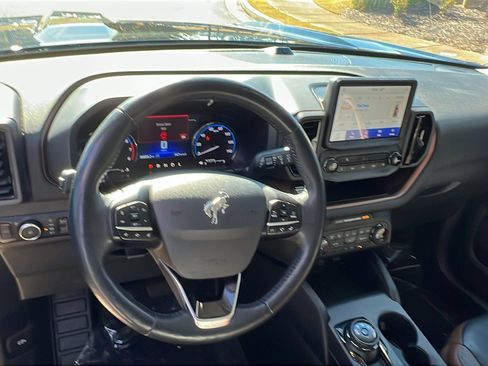 Used 2023 Ford Bronco Sport Outer Banks w/ Tech Package image 25