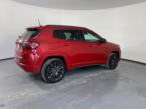 Used 2022 Jeep Compass Limited w/ (RED) Package image 6