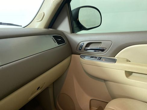 Used 2013 Chevrolet Tahoe LT image 23