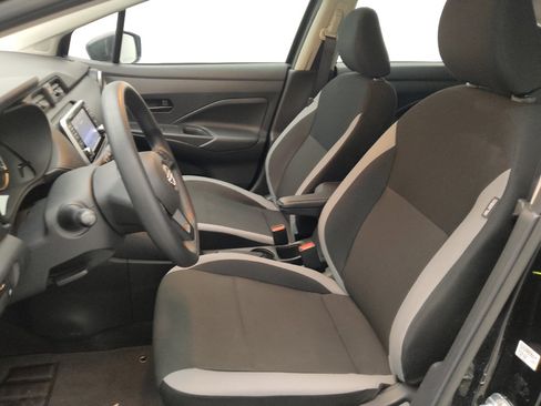Used 2025 Nissan Versa S w/ Trunk Package FWD image 17