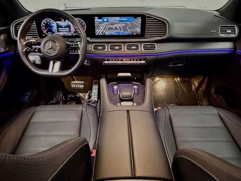 Used 2025 Mercedes-Benz GLS 450 4MATIC image 36