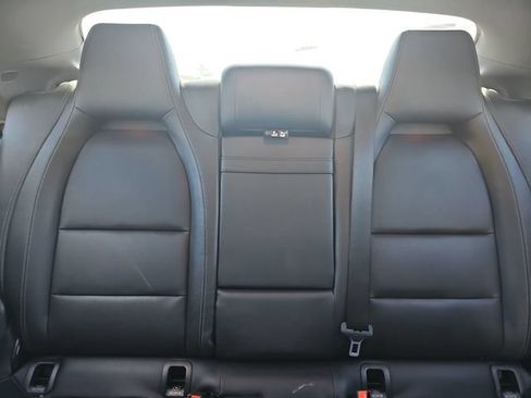 Used 2018 Mercedes-Benz CLA 250 4MATIC image 27