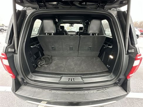 Used 2020 Ford Expedition XLT w/ Equipment Group 202A image 25