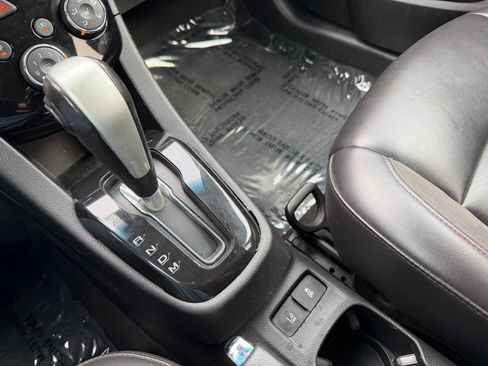 Used 2018 Chevrolet Sonic Premier w/ Driver Confidence Package FWD image 15