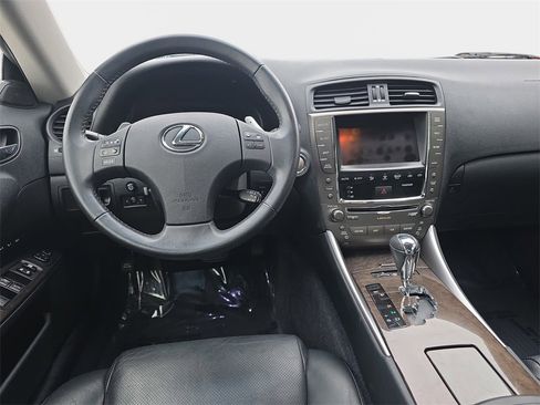Used 2010 Lexus IS 250C image 21