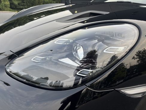 Certified 2024 Porsche 718 Cayman GT4 RS RWD image 30