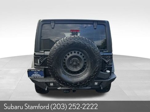 Used 2018 Jeep Wrangler Unlimited Rubicon AWD/4WD image 6