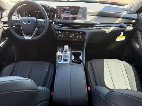 New 2026 INFINITI QX60 Luxe image 24