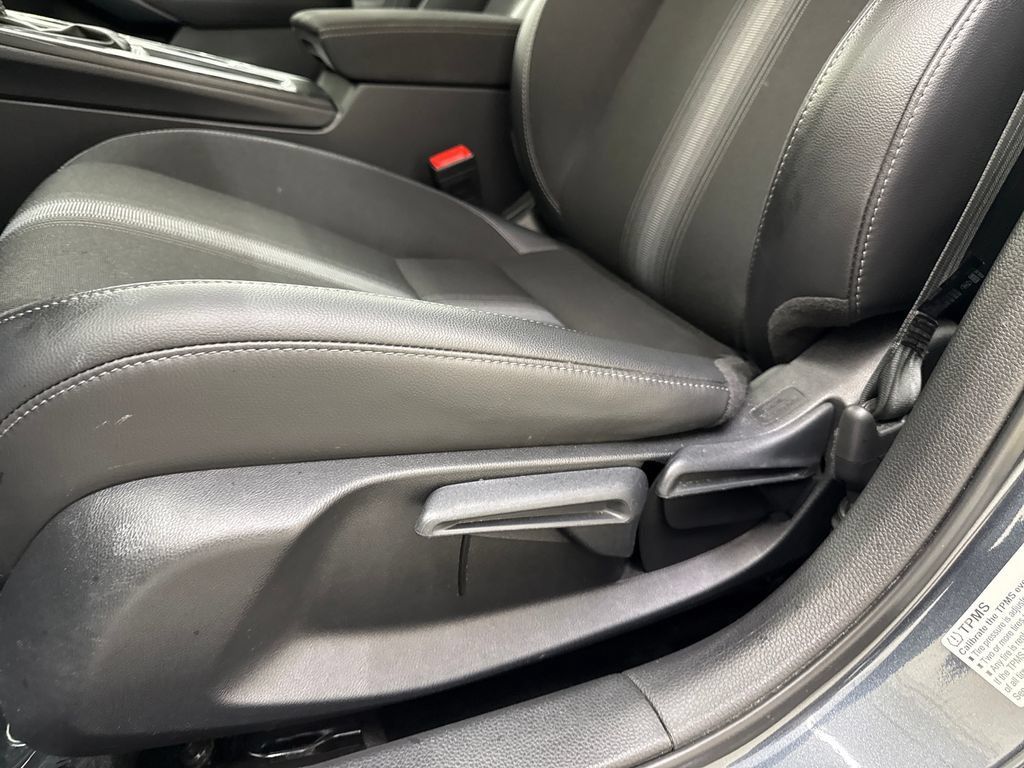 Used 2025 Honda Civic Sport image 14