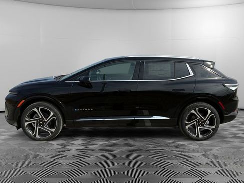 New 2026 Chevrolet Equinox EV LT image 6