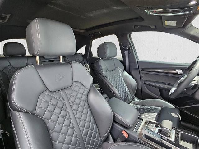Used 2024 Audi SQ5 Prestige AWD/4WD image 12