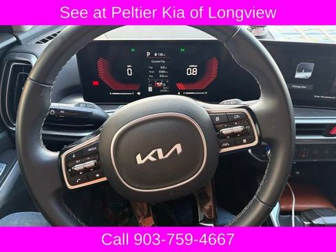 Used 2025 Kia Sorento S w/ Panoramic Sunroof Package FWD image 12