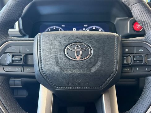 Certified 2026 Toyota Tacoma TRD Off-Road AWD/4WD image 22