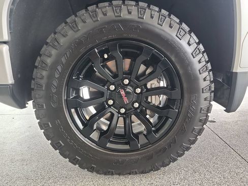 Certified 2022 GMC Sierra 1500 AT4X AWD/4WD image 33
