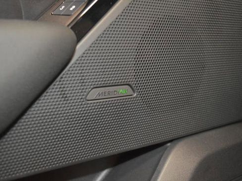 New 2026 Land Rover Range Rover Velar Dynamic SE AWD/4WD image 19