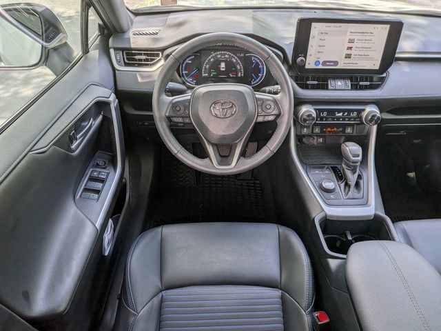 Used 2023 Toyota RAV4 XSE AWD/4WD image 17