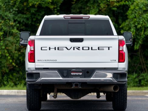 Used 2020 Chevrolet Silverado 2500 LTZ w/ LTZ Convenience Package AWD/4WD image 40