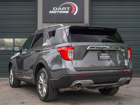 Used 2023 Ford Explorer Limited AWD/4WD image 5