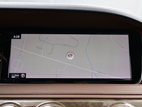 Used 2015 Mercedes-Benz S 550 Sedan image 23