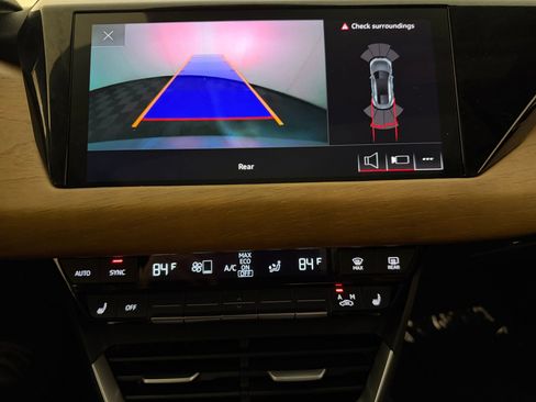 Used 2023 Audi e-tron GT Premium Plus image 29