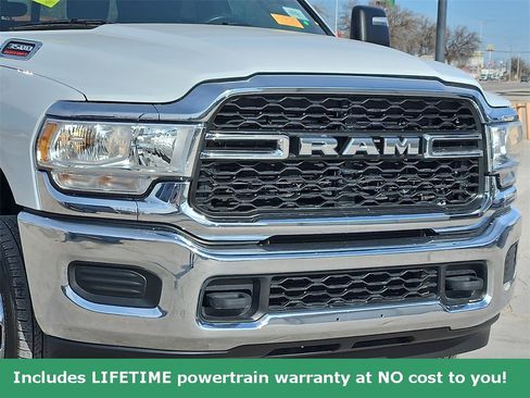 Used 2024 RAM 3500 Tradesman w/ Chrome Appearance Group image 7