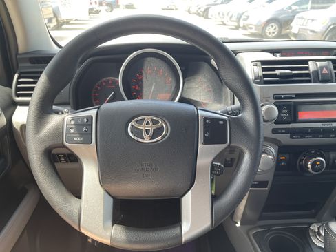 Used 2013 Toyota 4Runner SR5 w/ Convenience Pkg AWD/4WD image 18