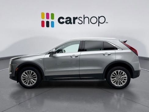 Used 2024 Cadillac XT4 Premium Luxury image 2