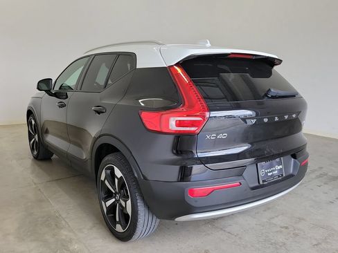 Used 2020 Volvo XC40 T5 Momentum w/ Protection Package Premier AWD/4WD image 7