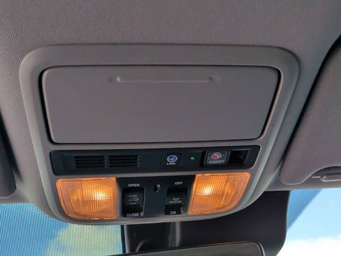 Used 2022 Honda Pilot Touring image 22