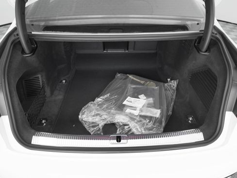 New 2025 Audi A8 L 3.0T image 34