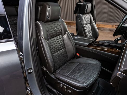 Used 2022 Cadillac Escalade Sport Platinum image 30