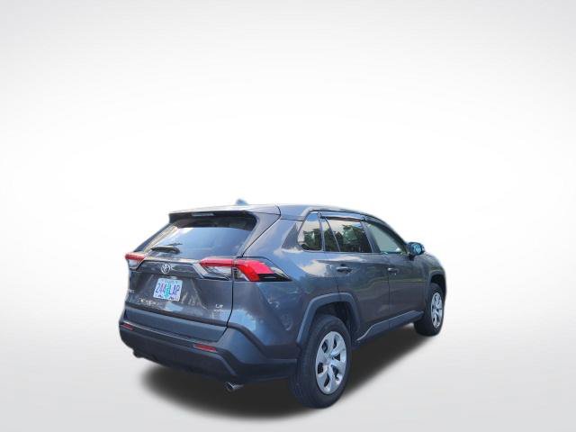 Used 2022 Toyota RAV4 LE AWD/4WD image 2