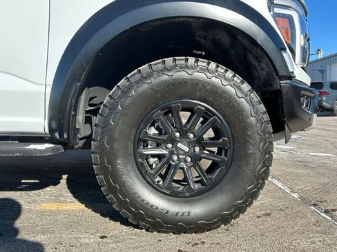 Used 2025 Ford F150 Raptor AWD/4WD image 11