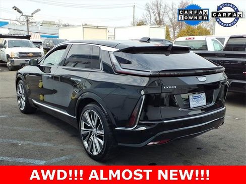 Used 2024 Cadillac Lyriq Luxury w/ LPO, Floor Liner Package image 4