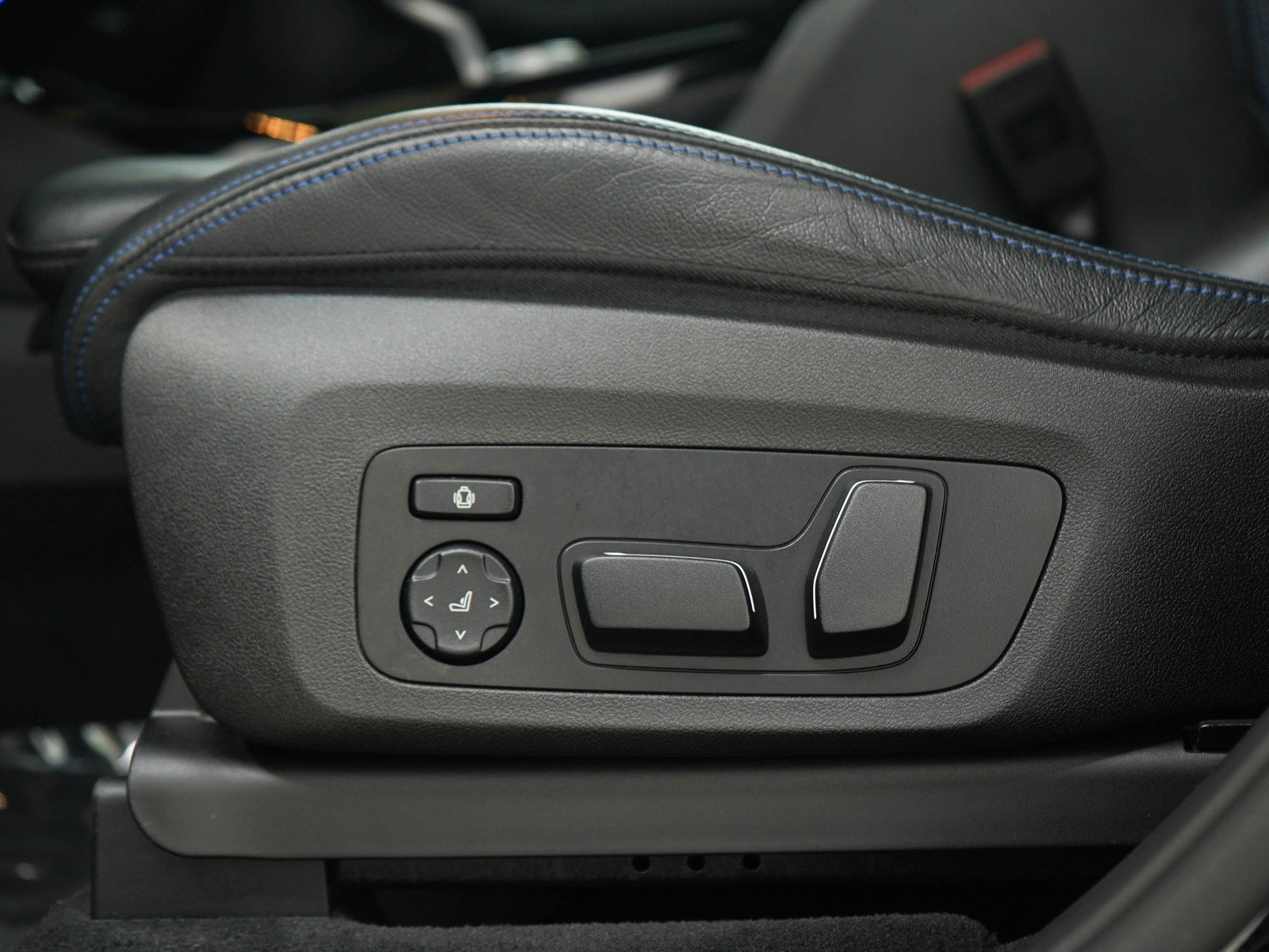 Used 2024 BMW X3 M40i AWD/4WD image 19