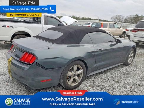 Used 2016 Ford Mustang Convertible image 4