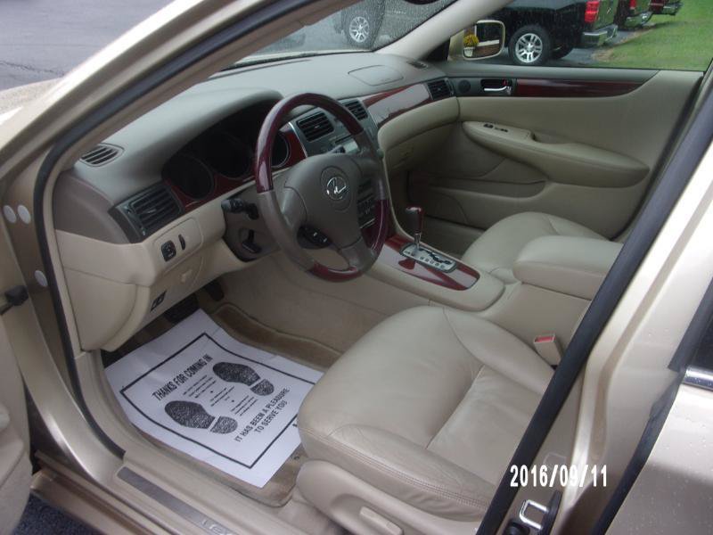 Used 2002 Lexus ES 330 FWD image 7