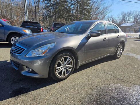 Used 2013 INFINITI G37 x Sedan w/ Premium Pkg image 25